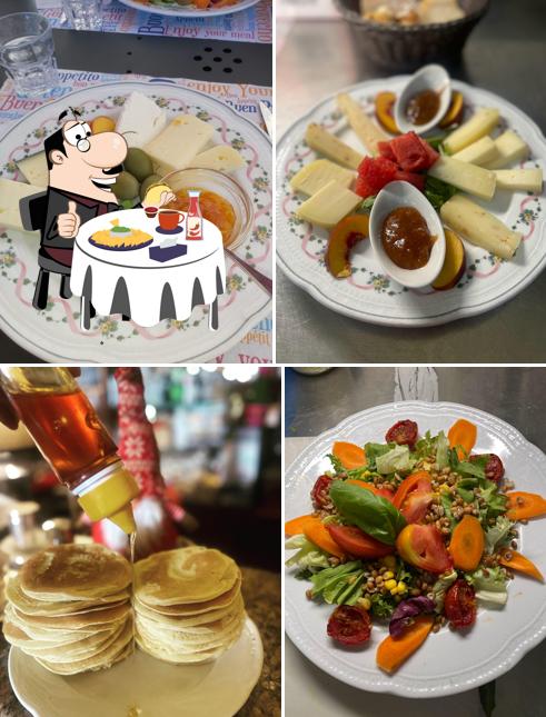 Piatto di formaggi al Caffè Ducale Risto Bar Piatto di formaggi al Caffè Ducale Risto Bar