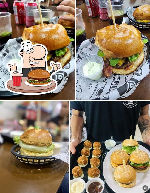 Os hambúrgueres do Senhor Burger Ourinhos irão saciar diferentes gostos