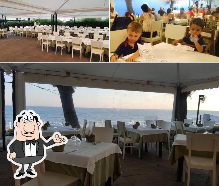 Siediti a un tavolo di Marechiaro Ristorante Pizzeria