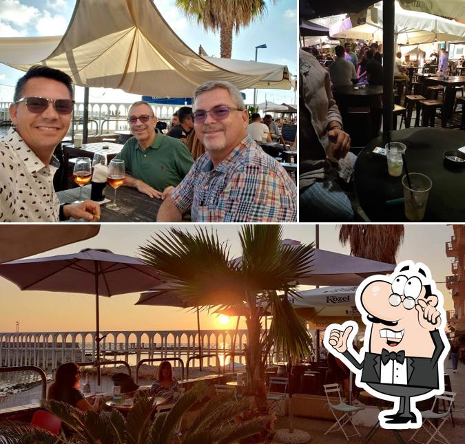 Guarda la foto che presenta la interni e bevanda di La Pecora Nera - Bistrot, Pub e Tattoo Studio