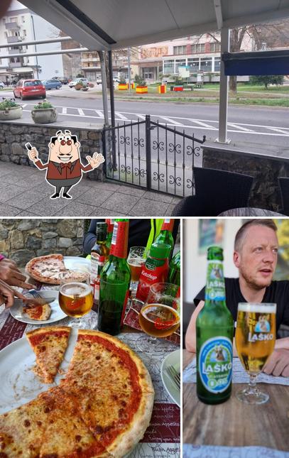 La cibo e esterno del ristorante