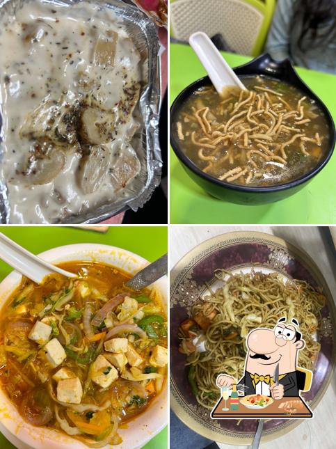 Pad thai at Sanju Chinese Fast Food