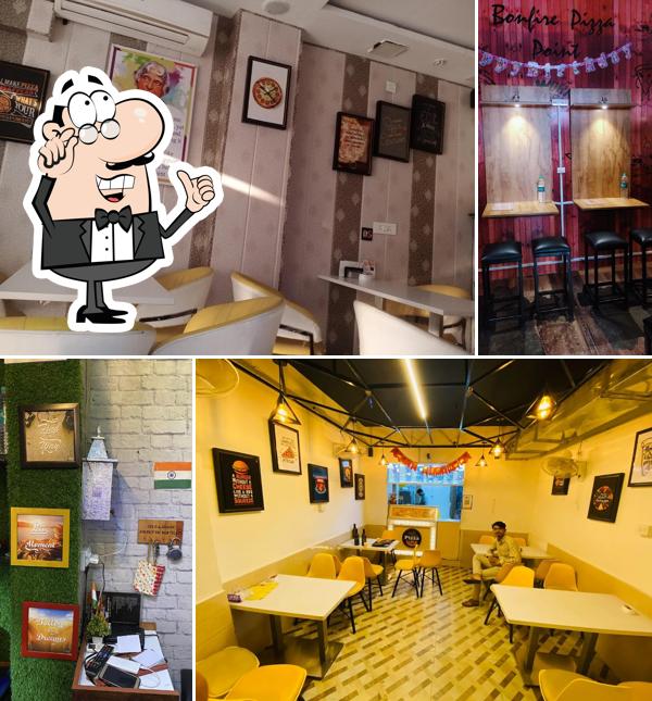 Check out how Bonfire Pizza looks inside