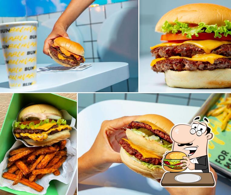 Ordina un hamburger a Bun Burgers - Sona (VR)