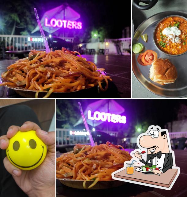 Food at Looters Truck