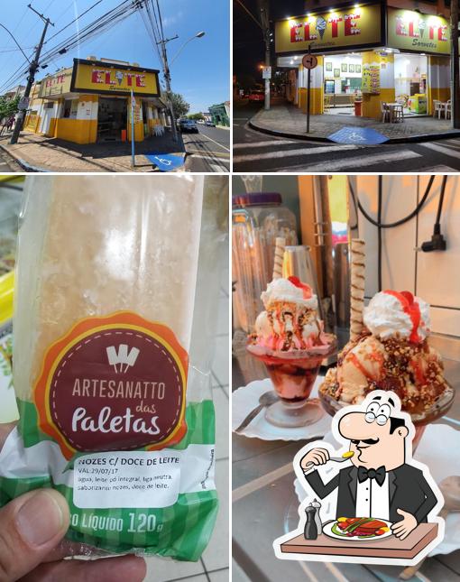 A comida e exterior do restaurante