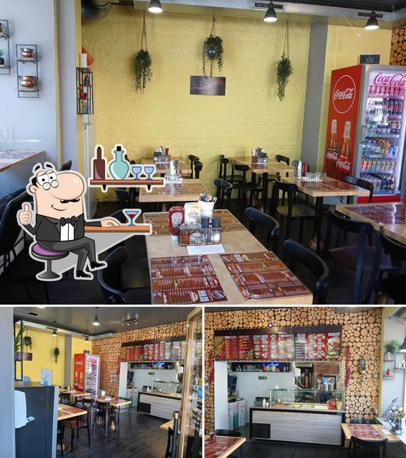 Dai un'occhiata agli interni di Delux Burger Pizza & Kebap