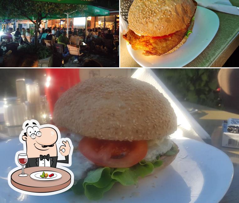 Cibo al Bon Cafe Lucia