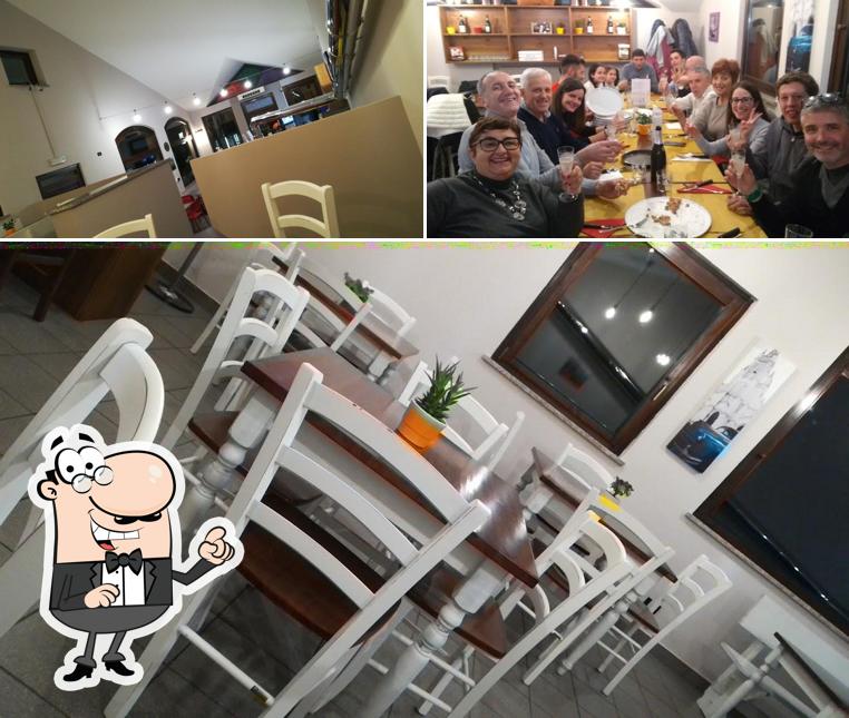 Siediti a un tavolo di Pizzeria La Meja