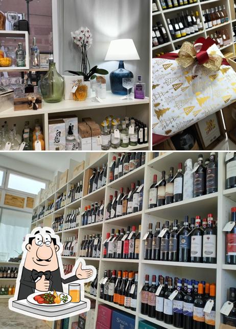 Enoteca Tibi si caratterizza per la cibo e interni