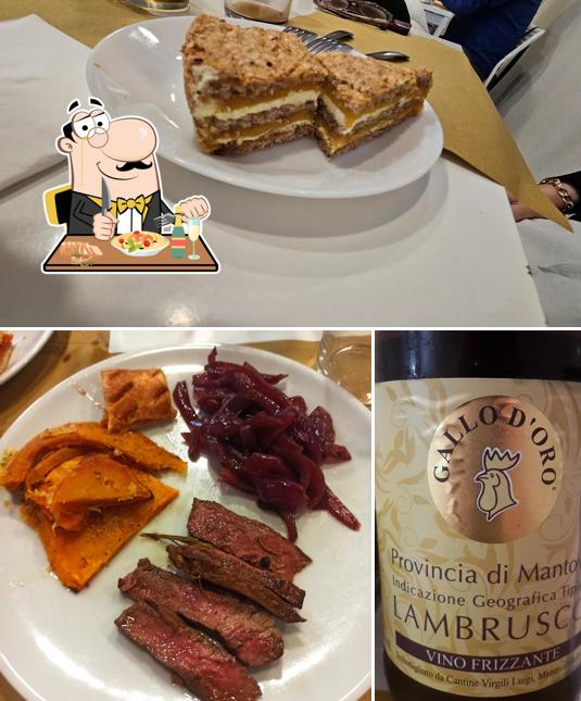 Guarda la foto che mostra la cibo e alcol di La Bottega di Paolo