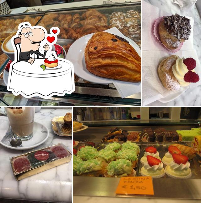 Pasticceria Marchini Time propone un'ampia varietà di dessert