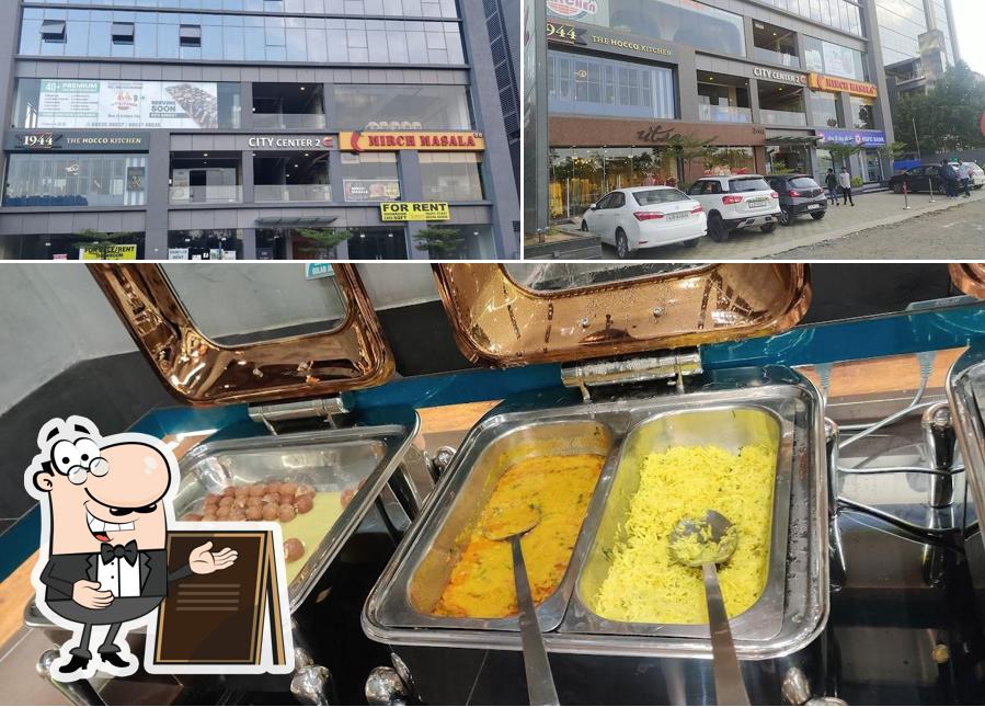Among different things one can find exterior and food at Grill kitchen Ultimate BBQ Science City (100% Veg)