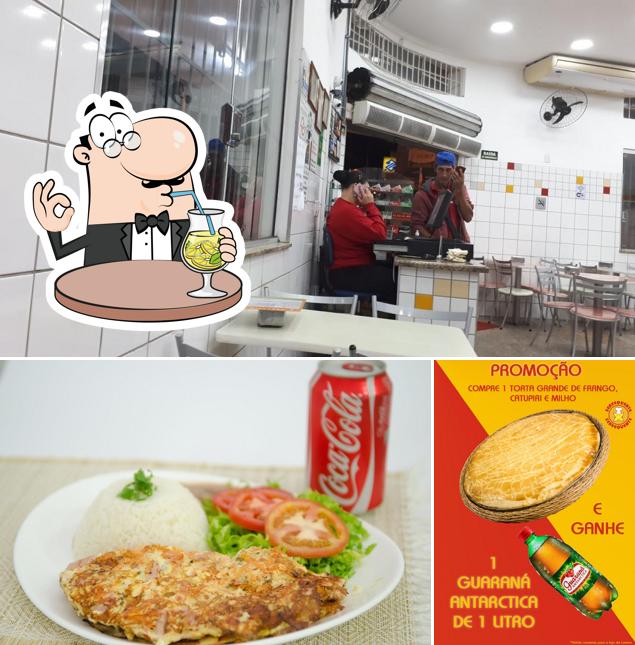 Entre diferentes coisas, bebida e interior podem ser encontrados no Servequente