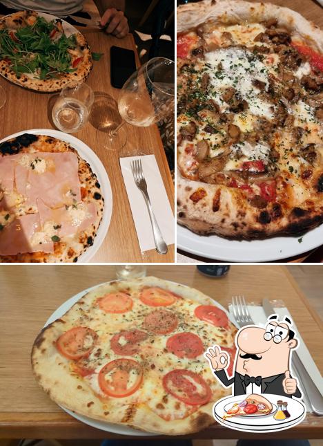 Escolha pizza no Capricciosa