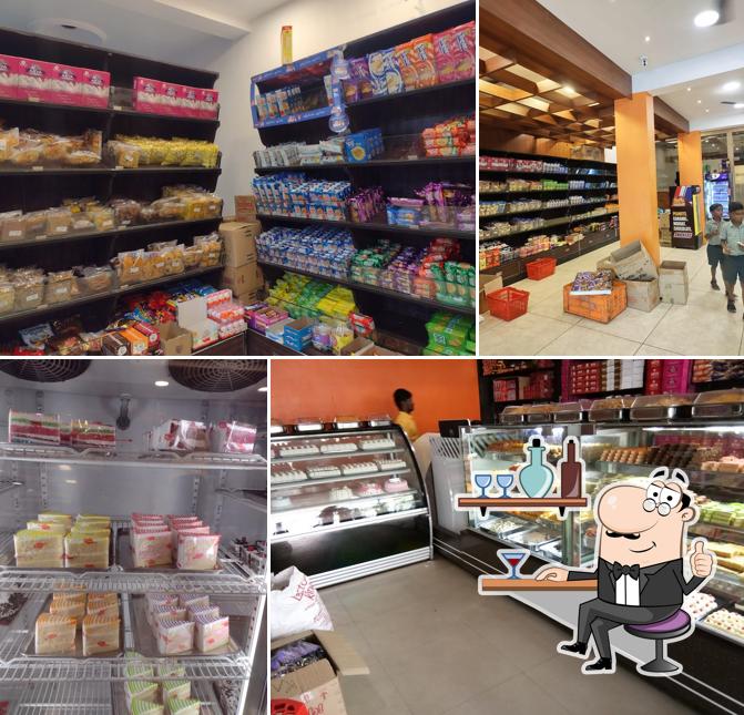 Arya Sweets and Bakes