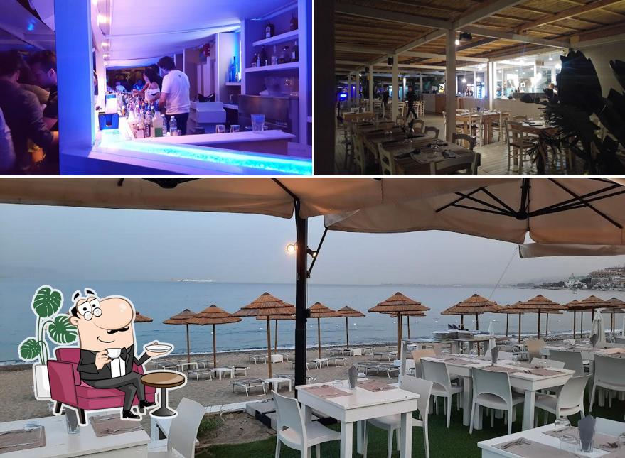 Gli interni di Blanco Beach Club
