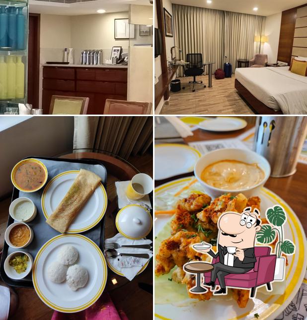 The picture of Citrus café’s interior and food