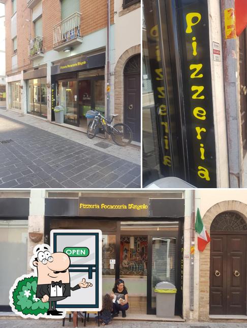 Gli esterni di Pizzeria l'Angolo
