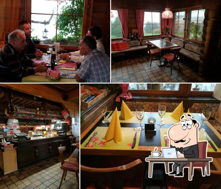 Gli interni di Bahnhöfli