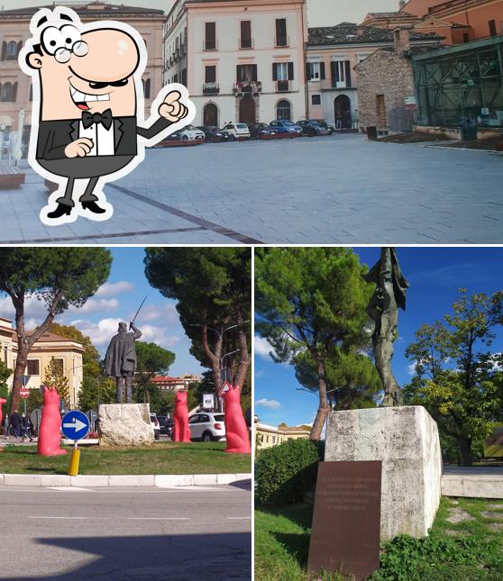 Guarda gli esterni di La Piazza Teramo