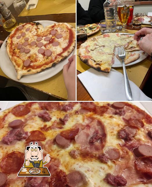 A Da Bertone Pizzeria Ristorante, puoi ordinare una bella pizza