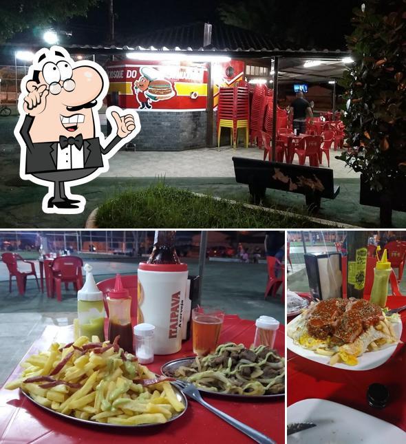 O interior do Samuquinha Lanches