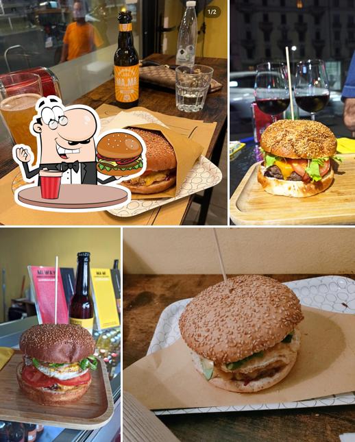 Prova uno dei tipi di hamburger disponibili a Panino doc
