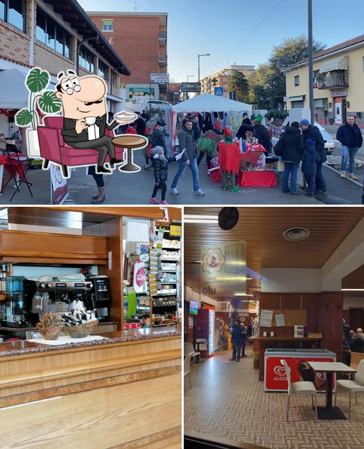 Siediti a un tavolo di Bar Stadio