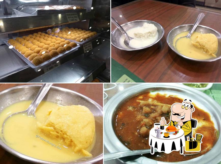 Food at Kumar Sweet Shop