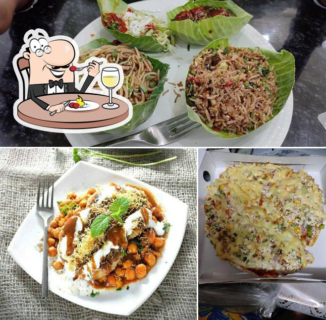 Meals at Adarsh fast-food ( FOOD DELIVERY IN TRAIN )