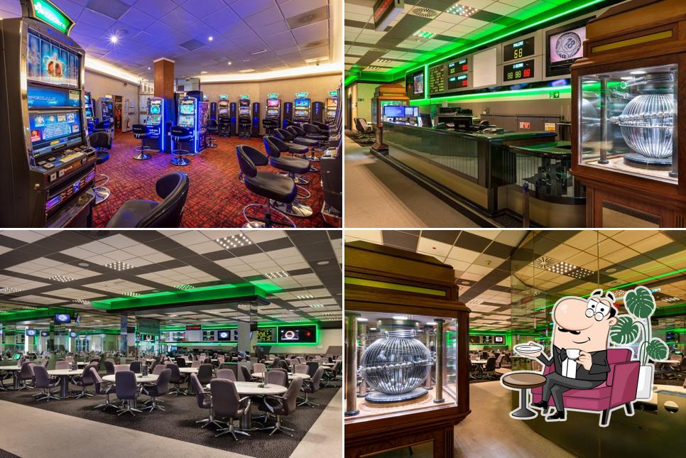 Siediti a un tavolo di Sala Admiral BINGO - SLOT & VLT