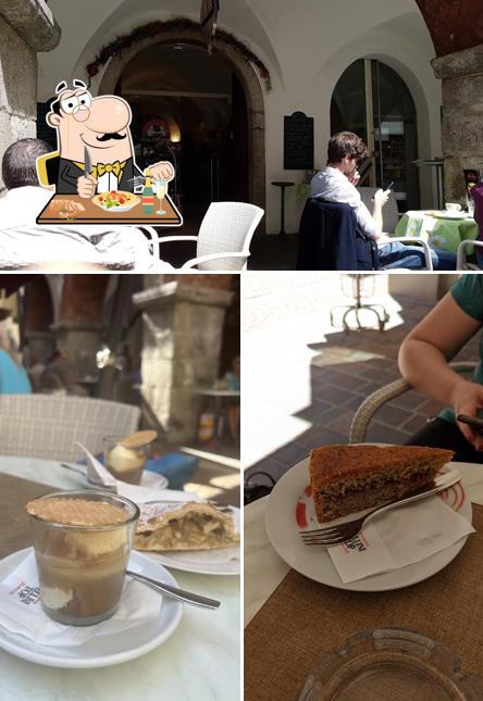 La immagine della cibo e interni di Dom Cafè