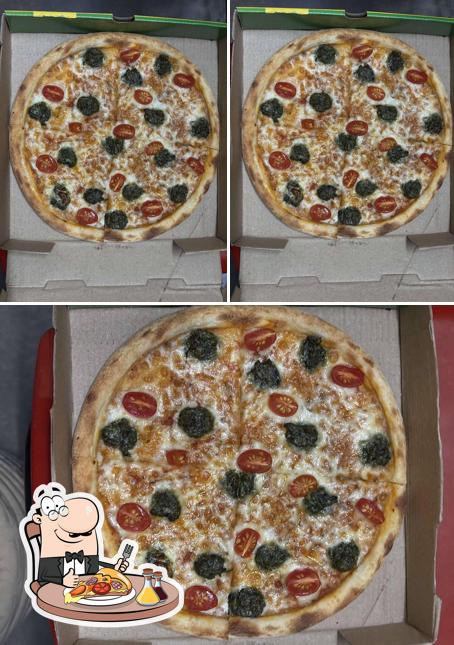 Get pizza at Mamma Mahi Story