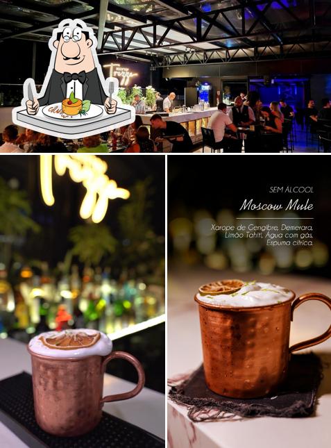 A imagem do Trezze Rooftop’s comida e interior
