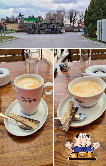 Korner Bar-Prestranek si caratterizza per la cibo e esterno