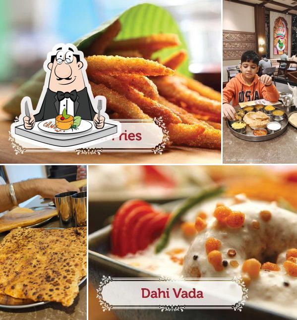Food at Sagar Ratna