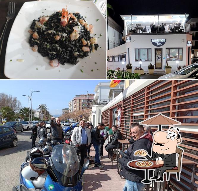 La immagine di esterno e cibo da New Albatros di Maria Malvaso