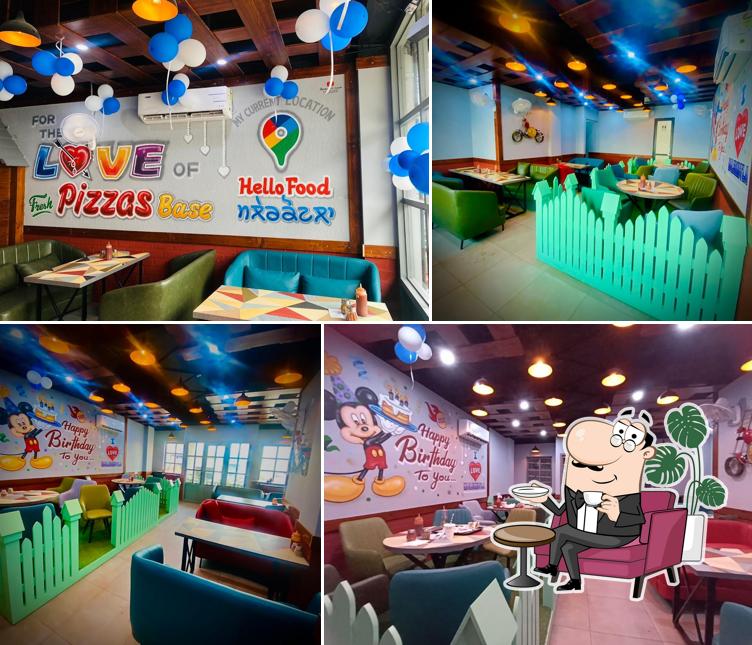 The interior of HELLO FOOD