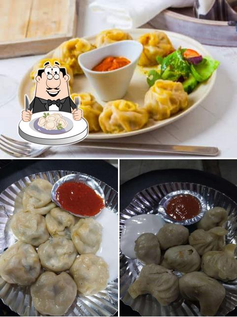 Dumplings at AM The Momos Factory