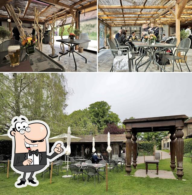 Siediti a un tavolo di Café des Jardins