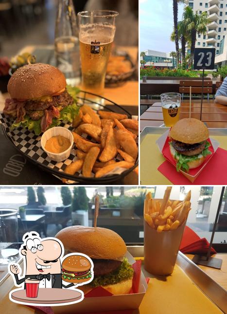 Prova un hamburger a Bestia