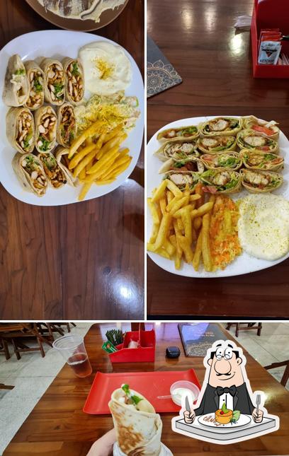 Xauarma em Syrian Food Comida Árabe