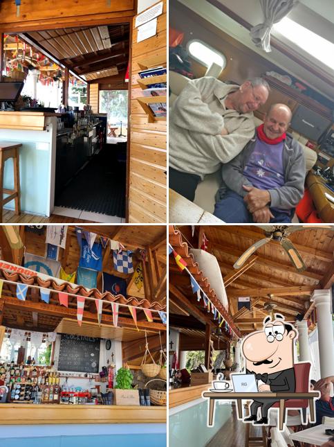 Dai un'occhiata agli interni di Bistro Arka