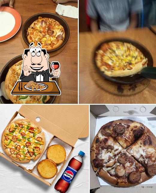 Pick various kinds of pizza Pick various kinds of pizza