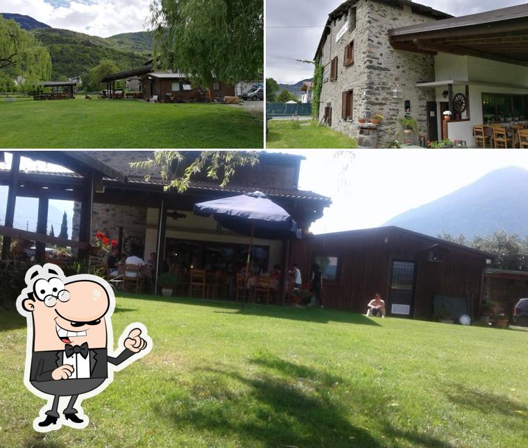 Guarda gli esterni di Agriturismo La Fattoria