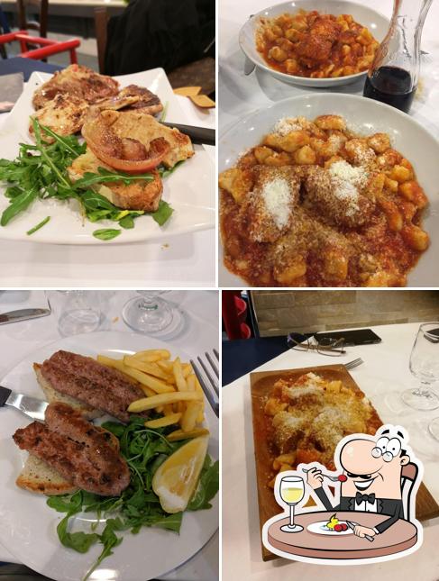 Platti al Ristorante la Taverna Ceretana