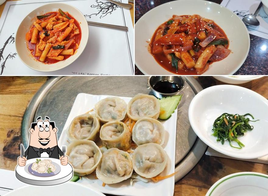 Dumplings at Dam's Kitchen