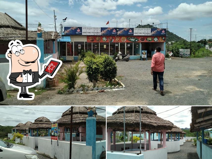 The exterior of Sri Honey Family Restaurant
