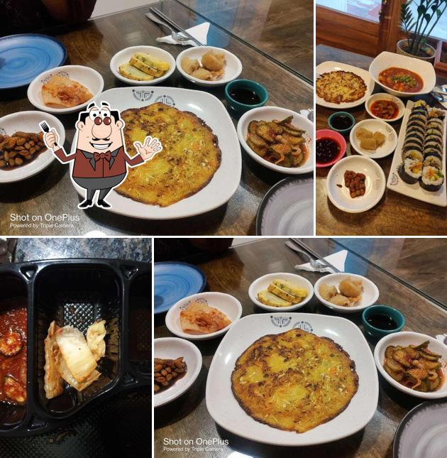 Food at HISeoul Korean Restaurant sahakar nagar